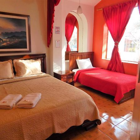 Hostal Imperial Quito Extérieur photo