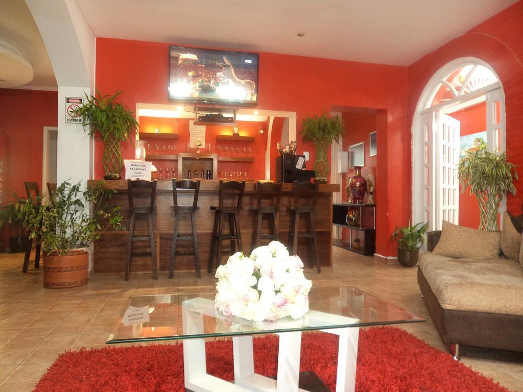 Hostal Imperial Quito Extérieur photo