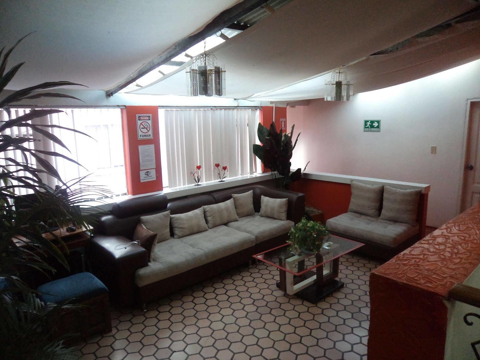 Hostal Imperial Quito Extérieur photo