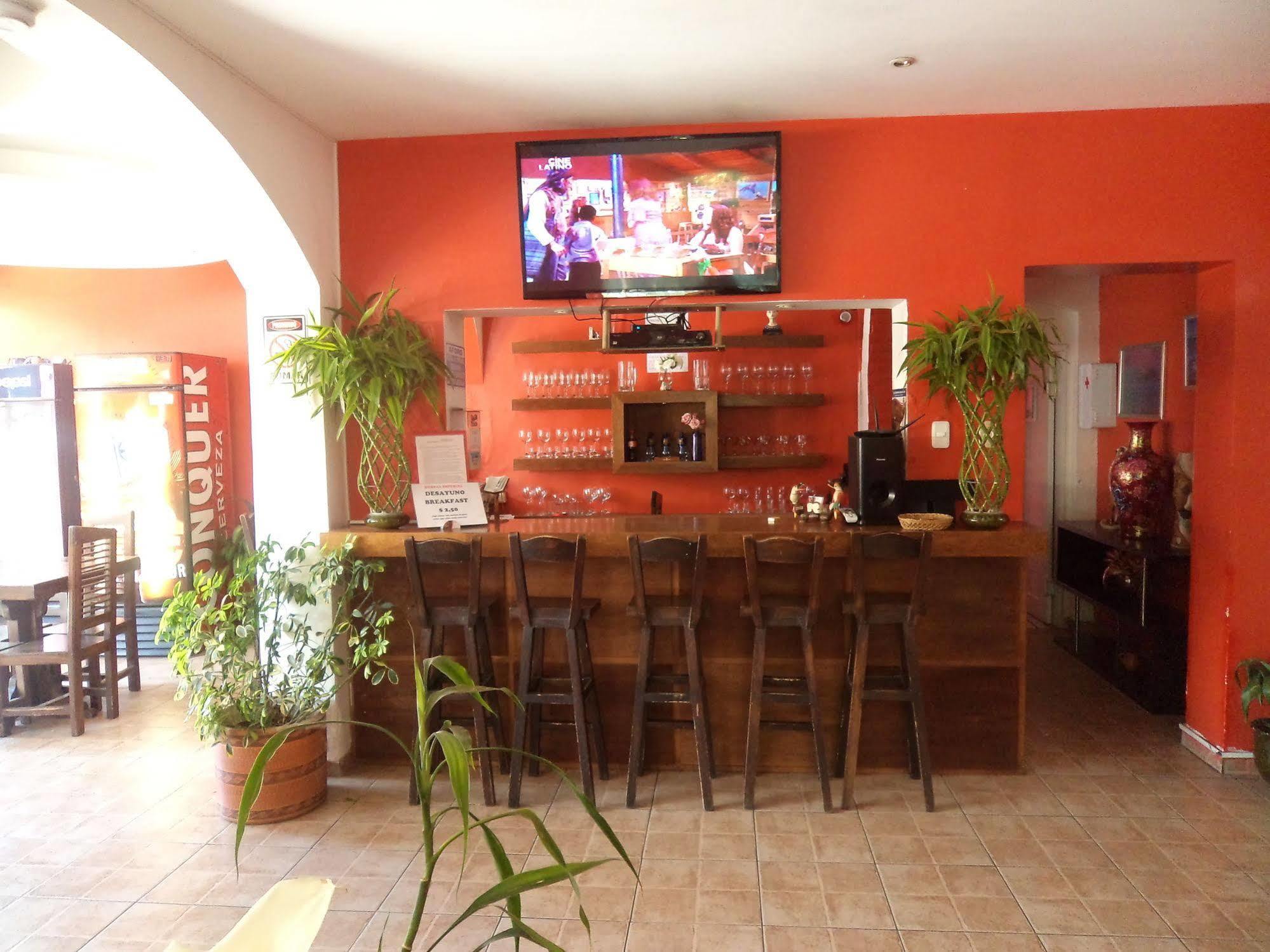 Hostal Imperial Quito Extérieur photo