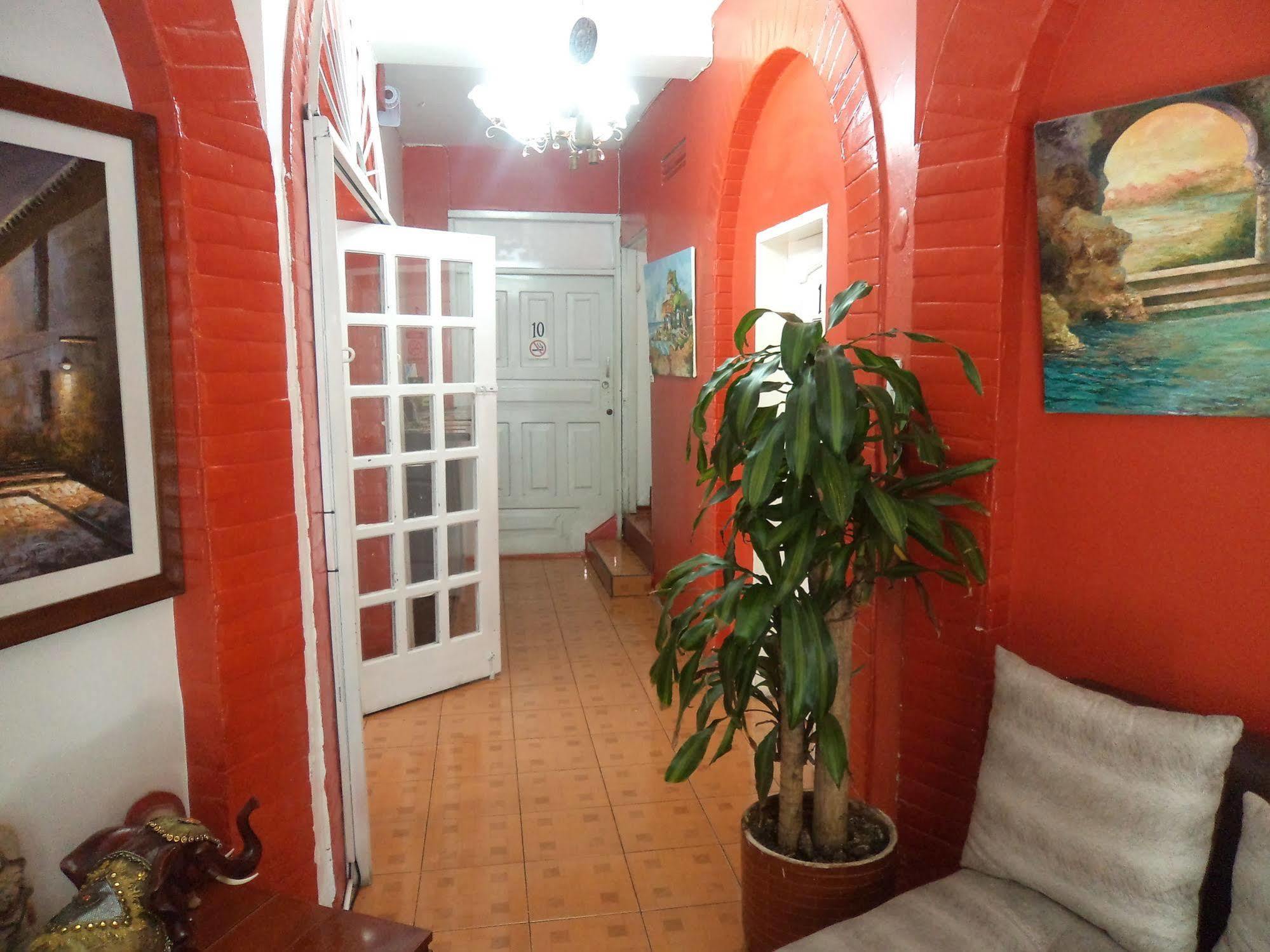 Hostal Imperial Quito Extérieur photo