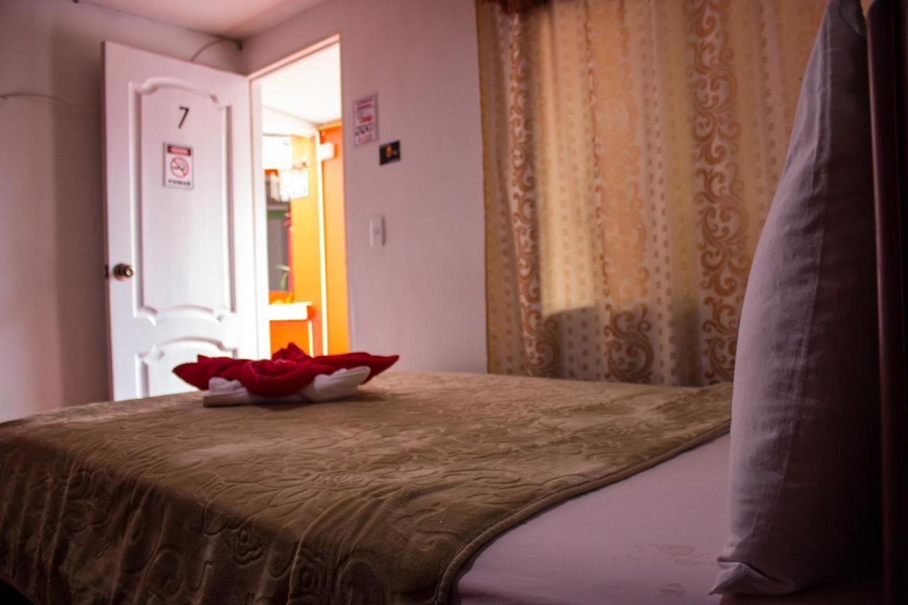Hostal Imperial Quito Extérieur photo