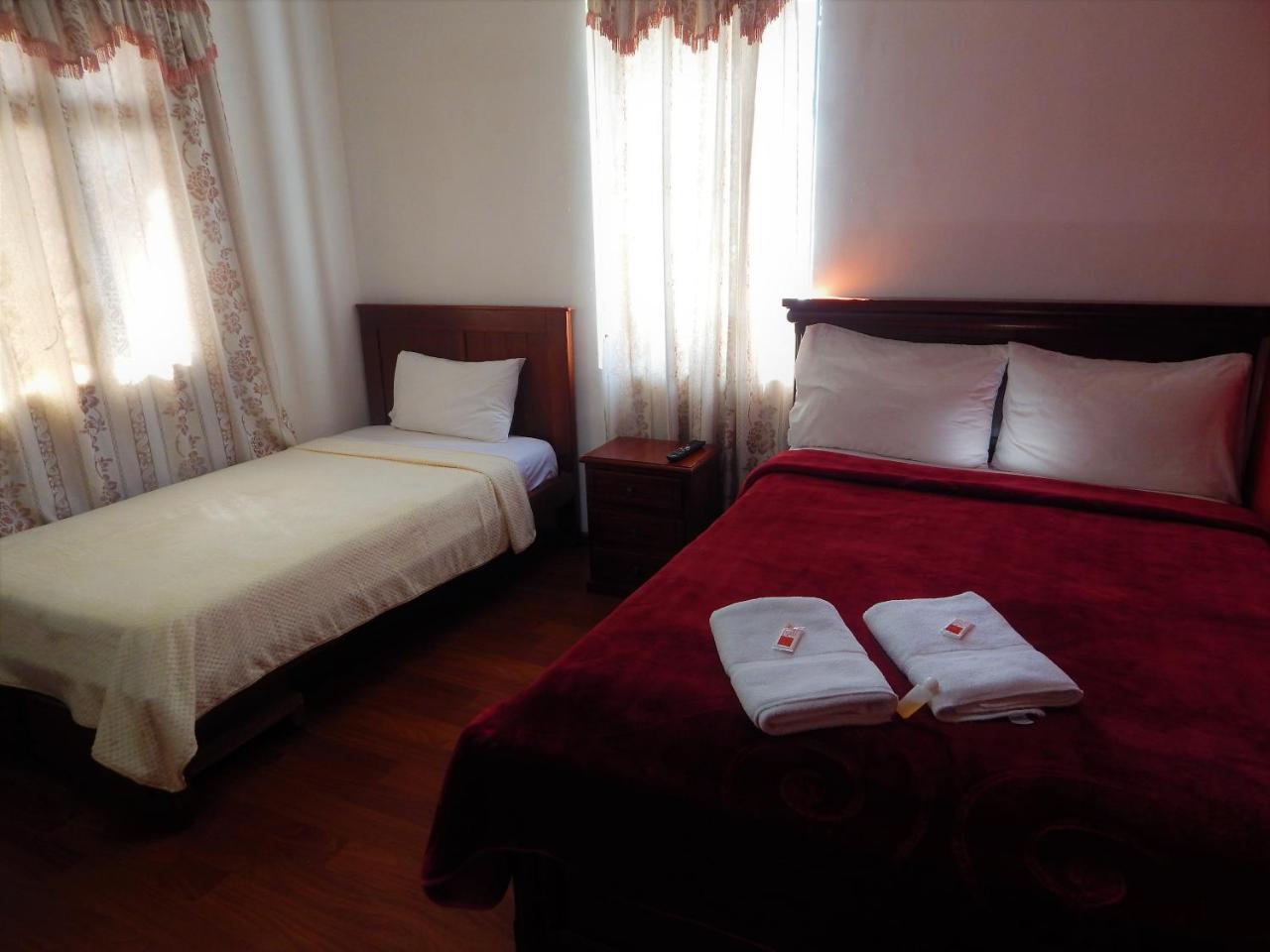 Hostal Imperial Quito Extérieur photo
