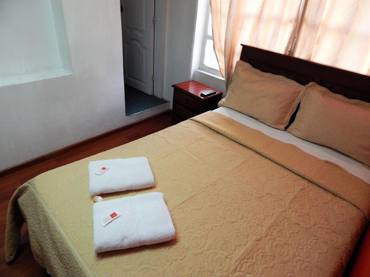 Hostal Imperial Quito Extérieur photo