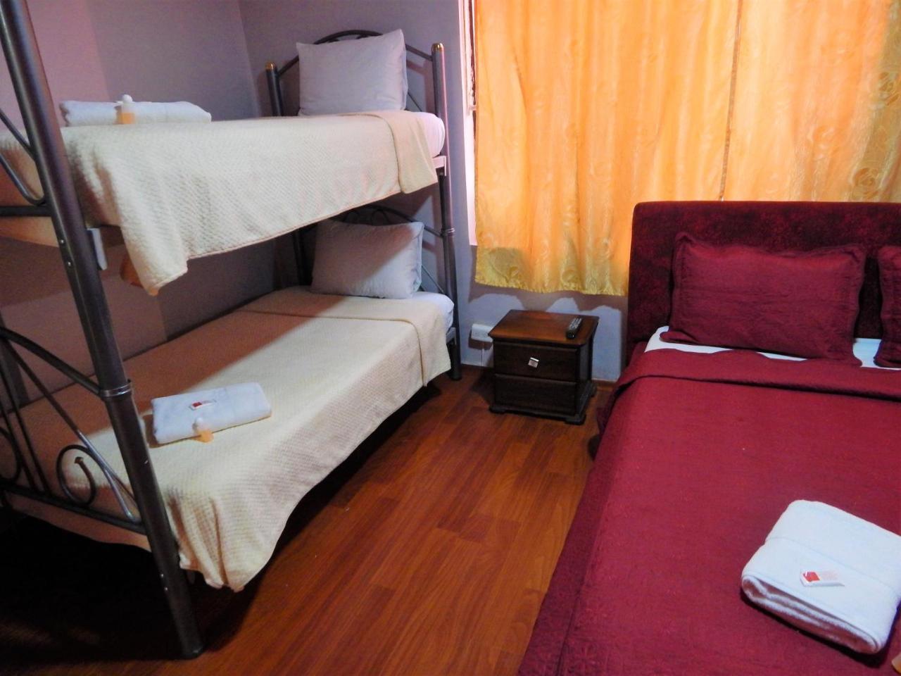 Hostal Imperial Quito Extérieur photo