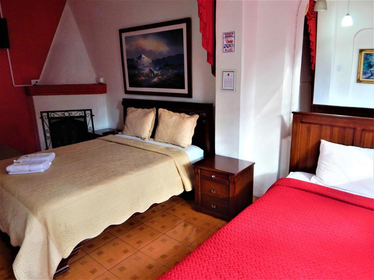 Hostal Imperial Quito Extérieur photo
