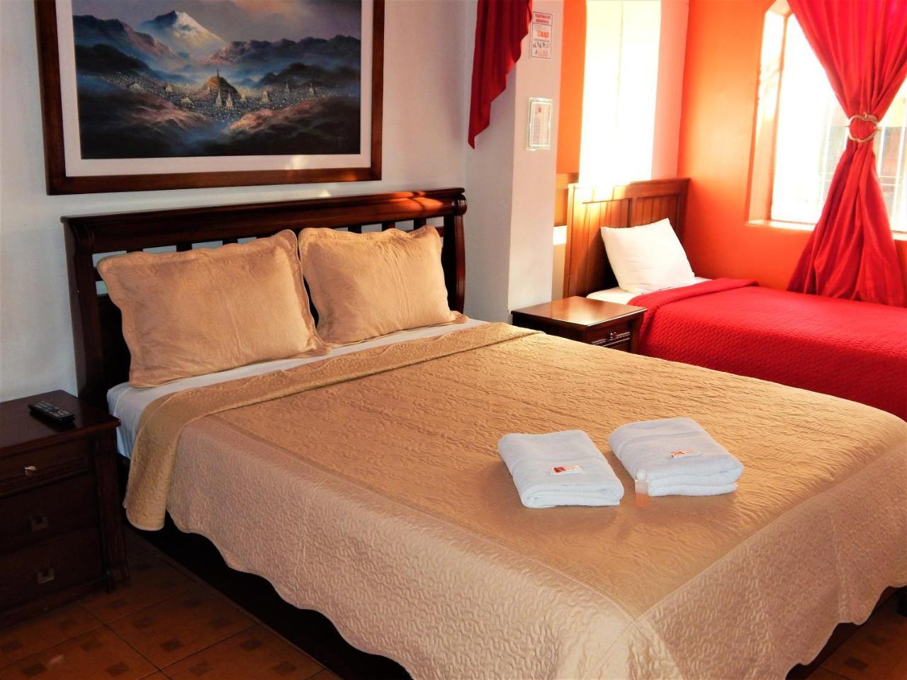 Hostal Imperial Quito Extérieur photo