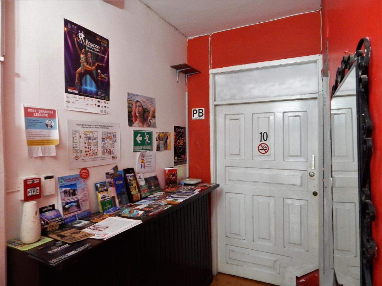 Hostal Imperial Quito Extérieur photo