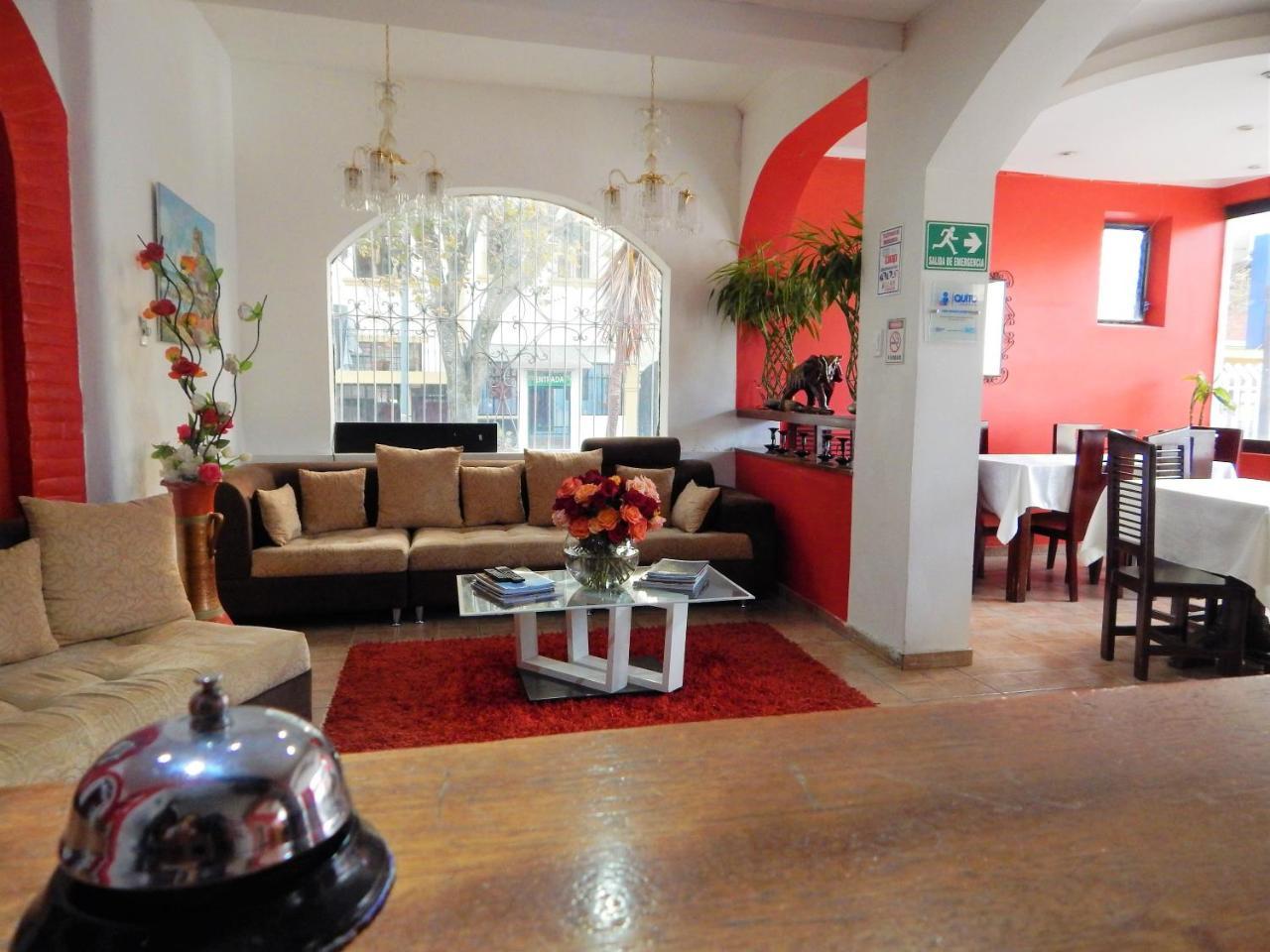 Hostal Imperial Quito Extérieur photo