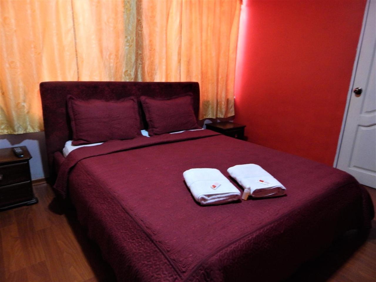Hostal Imperial Quito Extérieur photo
