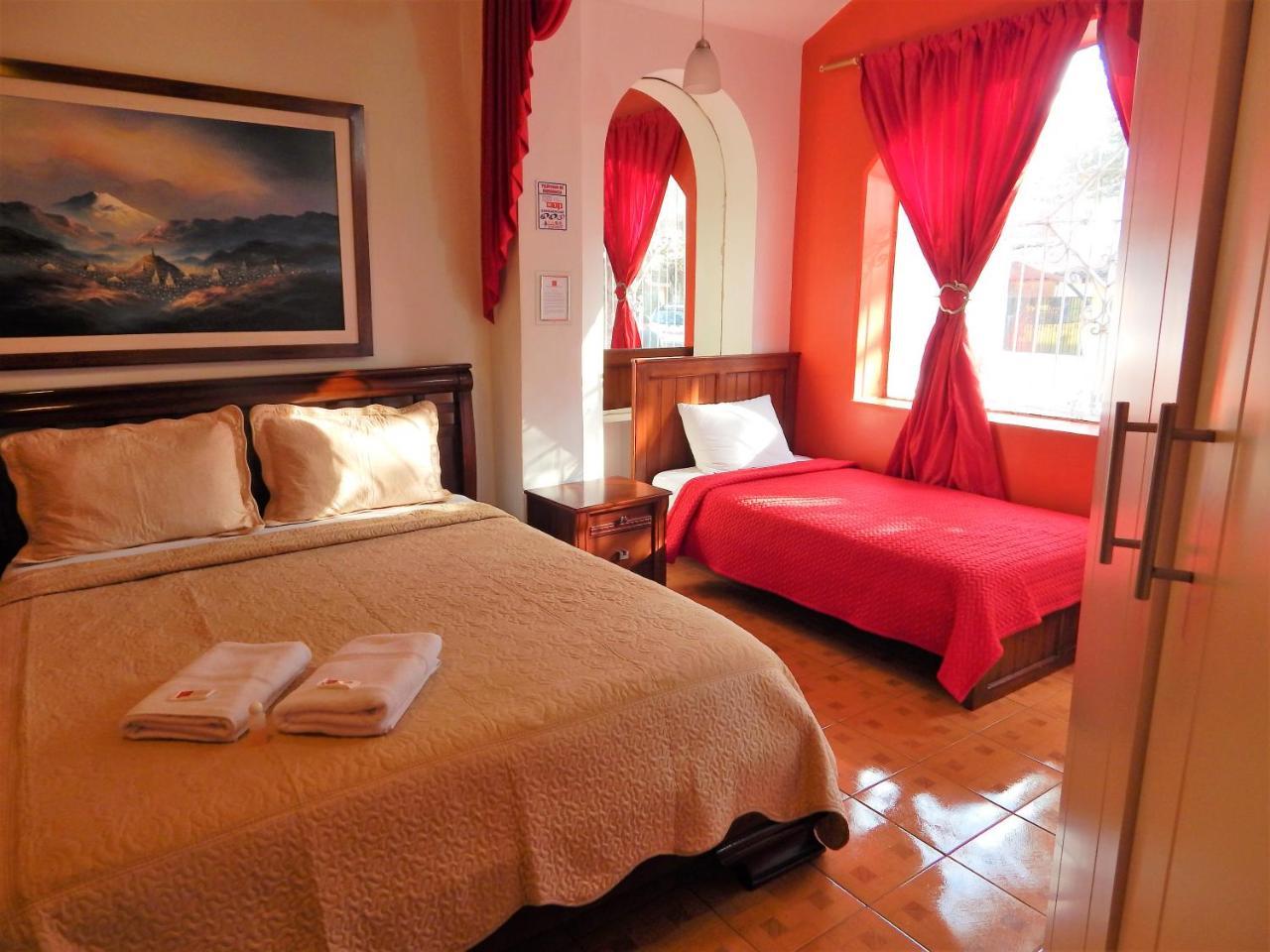 Hostal Imperial Quito Extérieur photo