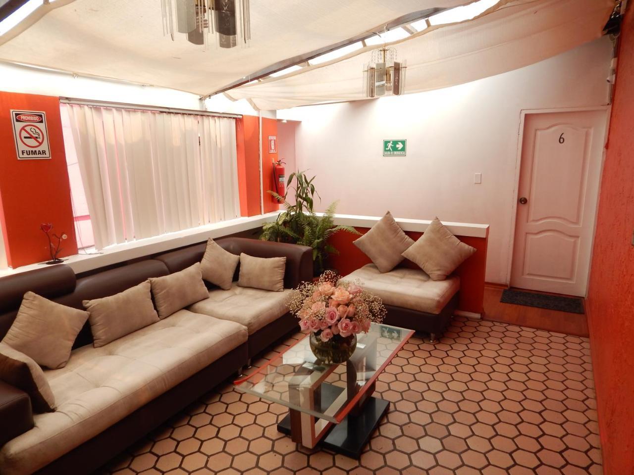 Hostal Imperial Quito Extérieur photo
