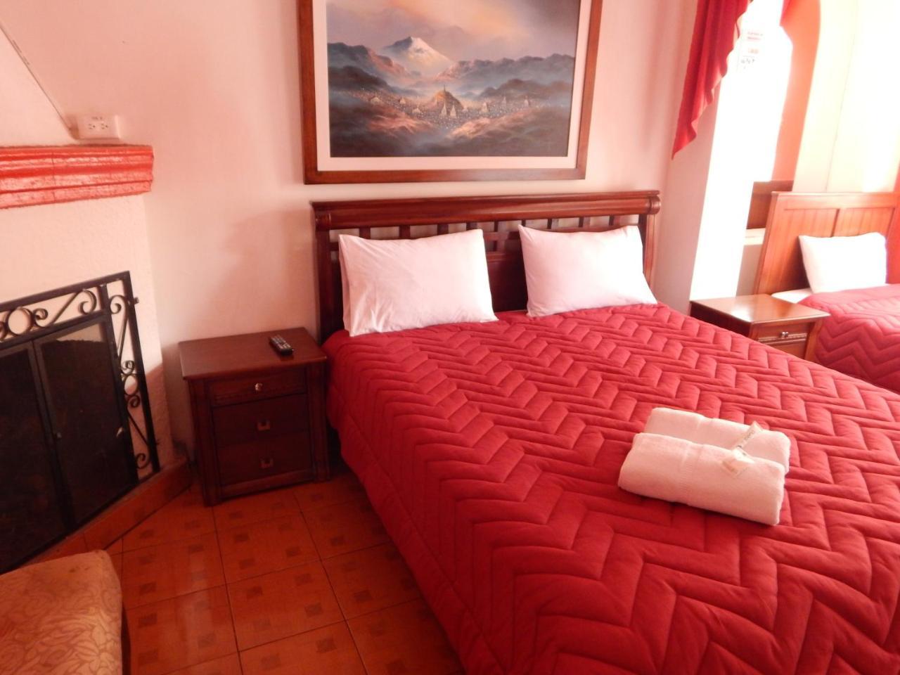Hostal Imperial Quito Extérieur photo
