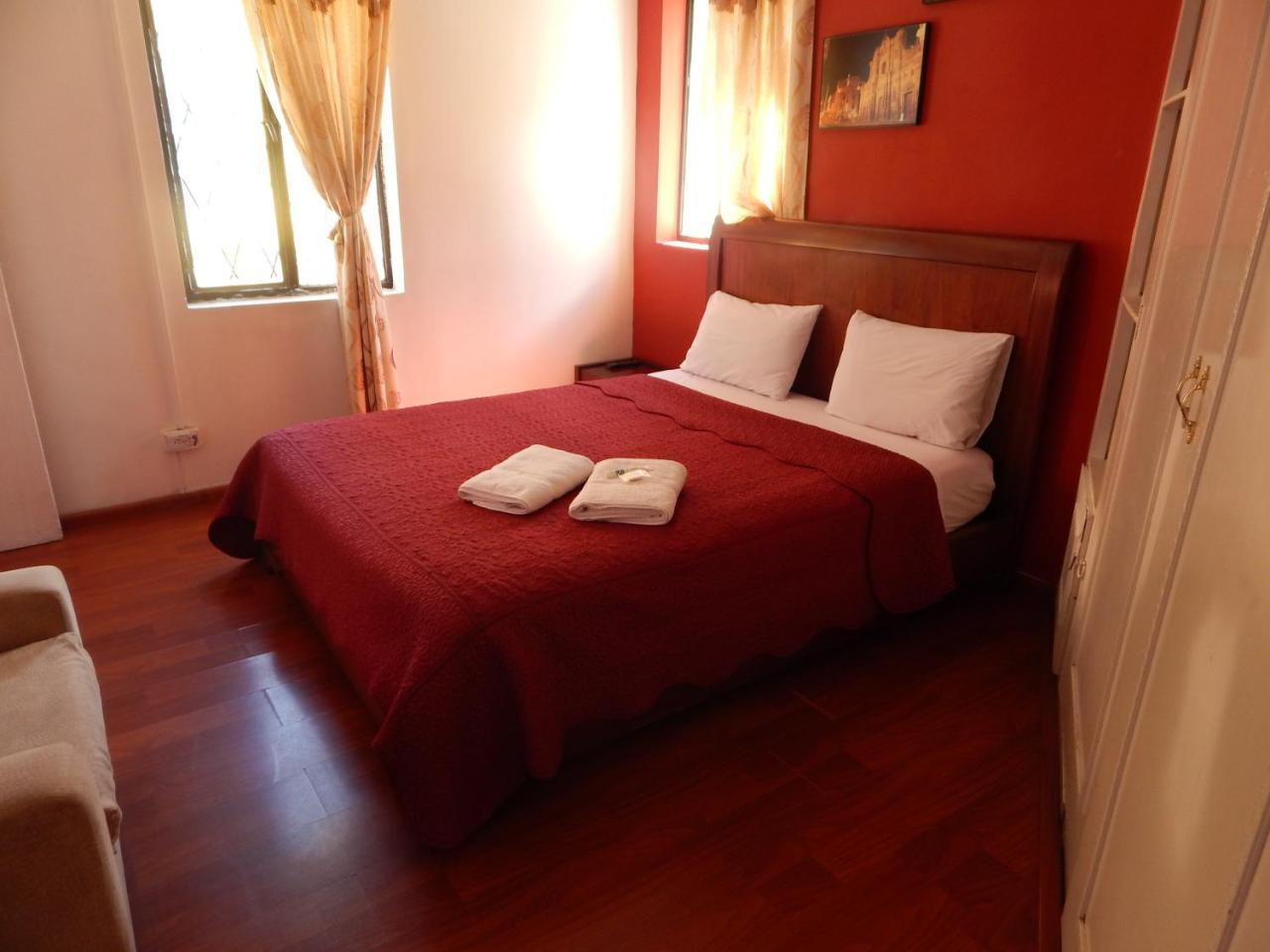 Hostal Imperial Quito Extérieur photo